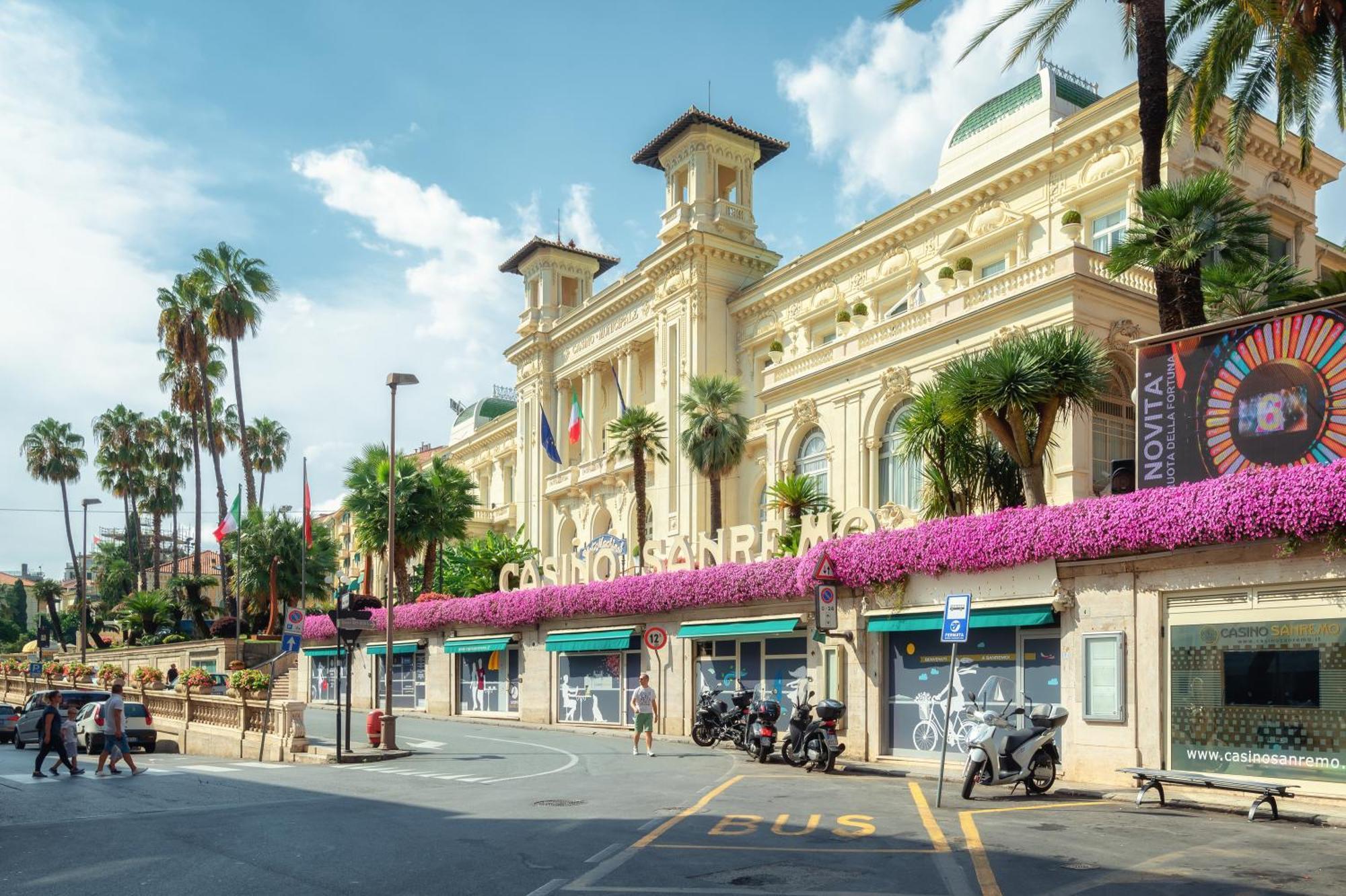 Casa Felice - Happy Rentals Sanremo Dış mekan fotoğraf